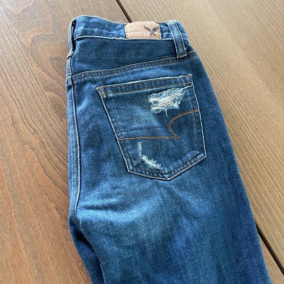 2 pairs of jeans (two American Eagle). - Picture 8 of 14